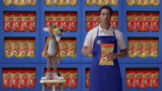 Publicidad CHEETOS Crunchy | Desafío entre familias en el supermercado
