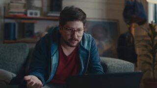 Publicidad TODO PAGO – Hombre con voz finita