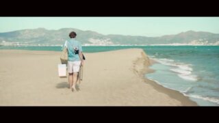 Publicidad AL MUNDO – Las vacaciones hacen bien – Bolas de endorfina caminando