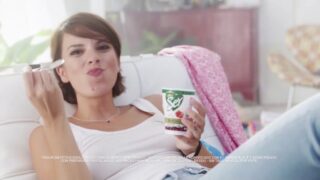 Publicidad Yogur SER – Gimena Accardi – Hacé de tu pausa tu mejor momento.