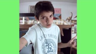 Publicidad AWAFRUT  – Besito a Mamá – #LasMamásSomosAsí