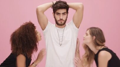 Publicidad REXONA Todo en 1: Antibacterial + Invisible – No más manchas. No más olor