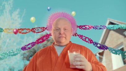 Publicidad Jugos BC – Pelado parecido a Buda – Uno, dos…