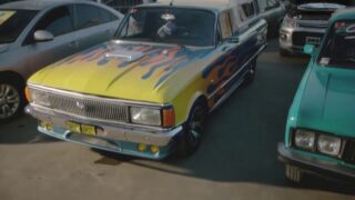 Publicidad LEVITÉ – Vendedor de coches – Originalmente única