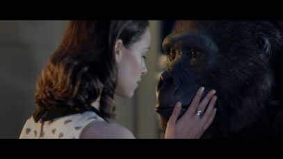 Publicidad RENAULT KWID – Gorila sueña historia de amor y engaña su esposa