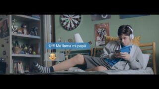 Publicidad VOLKSWAGEN Vento –  Chico que se conecta con su padre x bluetooth