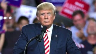 Donald-Trump-amenaza-con-cerrar-redes-sociales-tras-un-pleito.jpg
