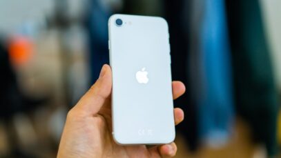 ¡UN JUGUETE! iPhone SE (2020) PRIMERAS IMPRESIONES – Review Topes