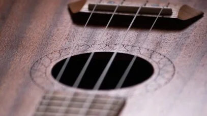 Topico-do-Twitter-da-Brutal-Ukulele-Odyssey-de-Wallapop-a.jpg
