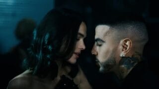 Rauw Alejandro y Bruna Marquezine: Pareja explosiva de Carolina Herrera