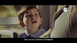 NUTRILON emociona con un abuelo y su nieto en el