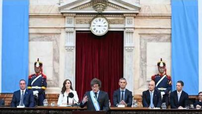 EN VIVO: Javier Milei peleándose con la oposicion en Apertura