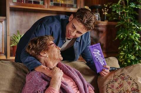 El tierno anuncio de MILKA con FERMÍN y su abuela